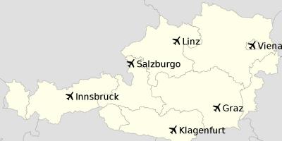 空港にオーストリア地図
